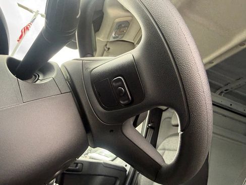 Used 2024 RAM ProMaster 2500 FWD image 15