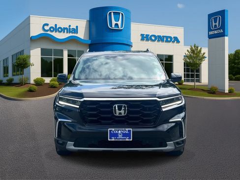 Used 2024 Honda Pilot Touring image 9
