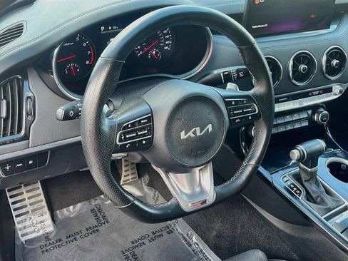 Used 2022 Kia Stinger GT-Line w/ Sun & Sound Package AWD/4WD image 11