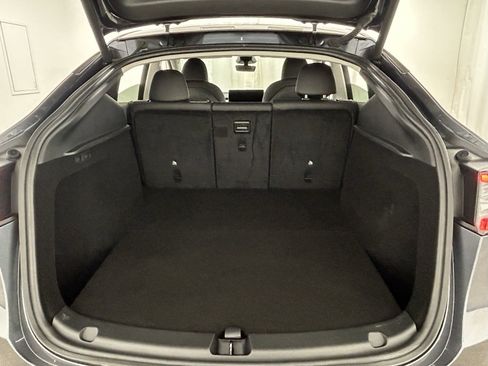 Used 2023 Tesla Model Y Long Range image 33