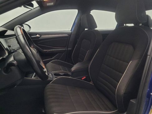 Used 2024 Volkswagen Jetta Sport image 17