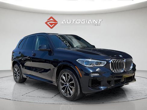 Used 2019 BMW X5 xDrive50i w/ M Sport Package AWD/4WD image 18