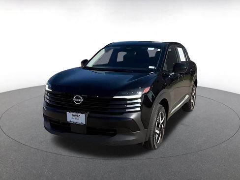 Used 2025 Nissan Kicks SV image 7