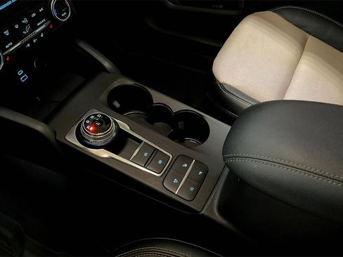 Used 2021 Ford Escape Titanium w/ Titanium Elite Package image 16