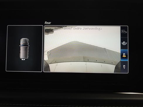 Used 2024 Mercedes-Benz G 550 image 18