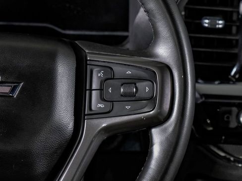 Used 2025 Chevrolet Silverado 2500 ZR2 w/ Technology Package image 18