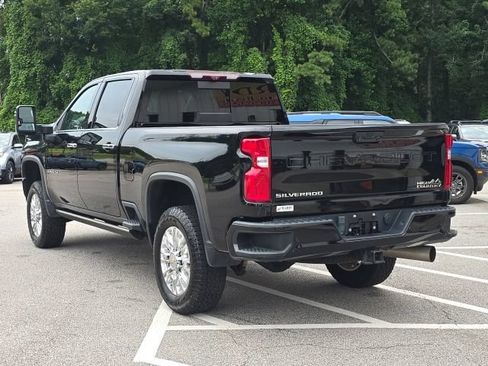 Used 2022 Chevrolet Silverado 2500 High Country AWD/4WD image 3