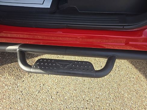 Used 2024 Nissan Titan SV w/ Accessory Utility Package image 10