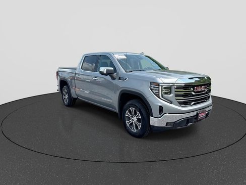 Used 2025 GMC Sierra 1500 SLT AWD/4WD image 2