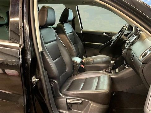Used 2012 Volkswagen Tiguan S AWD/4WD image 29