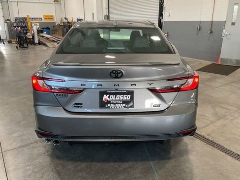 Used 2025 Toyota Camry SE w/ Convenience Package AWD/4WD image 5