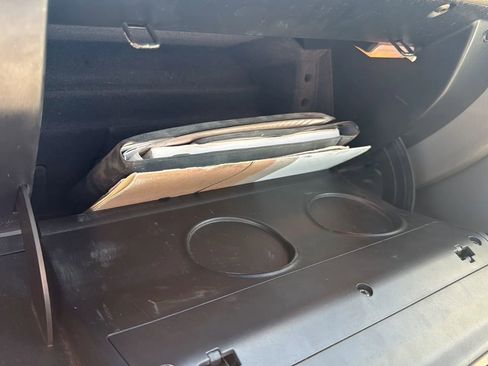 Used 2005 Volvo XC90 2.5T image 31