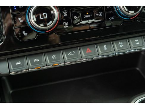 New 2026 GMC Sierra 1500 AT4X w/ LPO, Black Badging Package AWD/4WD image 28