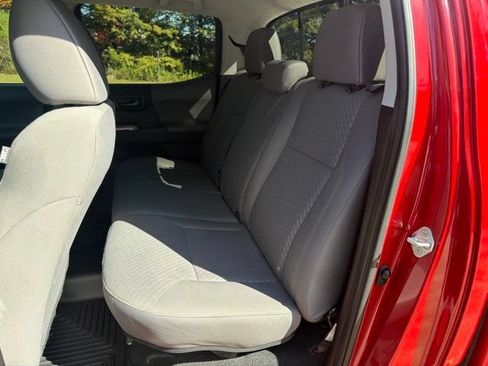 Used 2023 Toyota Tacoma SR5 RWD image 15