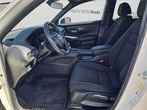 Certified 2024 Honda HR-V Sport image 17