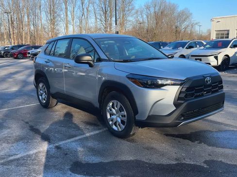 New 2026 Toyota Corolla Cross L image 2