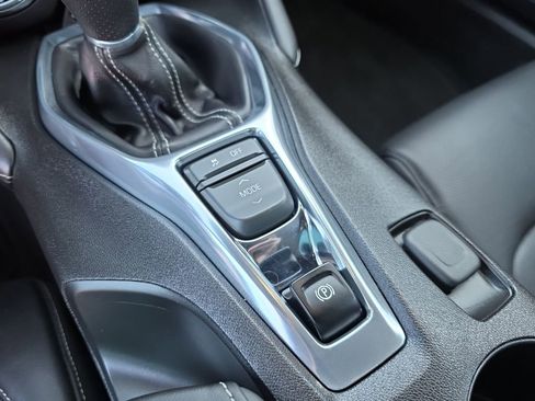 Used 2016 Chevrolet Camaro SS RWD image 17