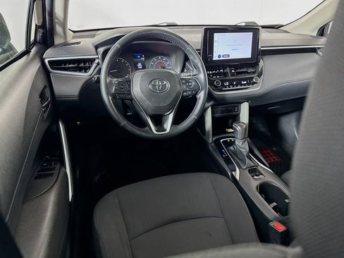 Used 2023 Toyota Corolla Cross LE w/ Moonroof Package AWD/4WD image 21