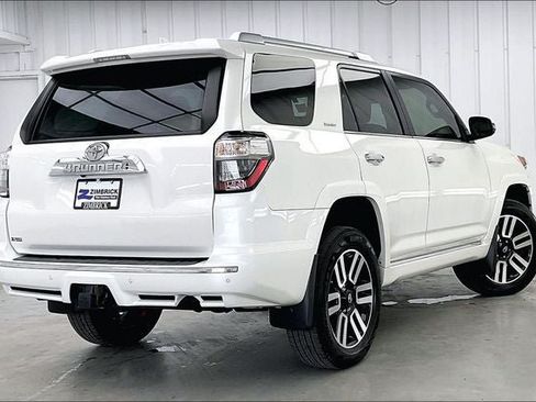 Used 2021 Toyota 4Runner Limited AWD/4WD image 12