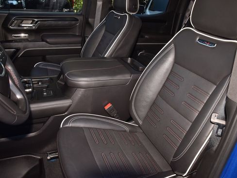 Used 2024 GMC Sierra 1500 AT4X image 34