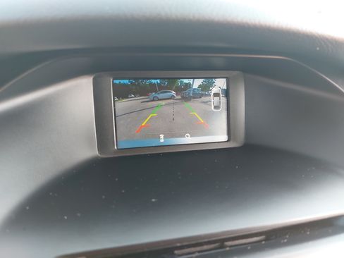 Used 2016 Ford Focus SE w/ Reverse Sensing Package FWD image 24