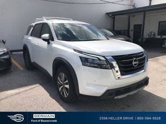 Used 2025 Nissan Pathfinder SL FWD video 1