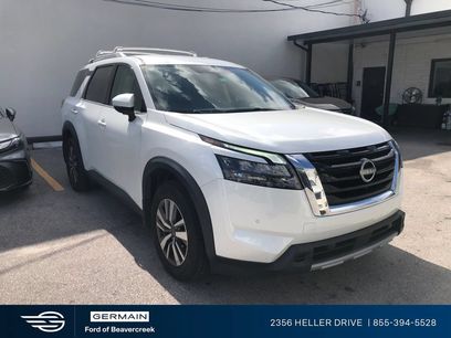 Used 2025 Nissan Pathfinder SL