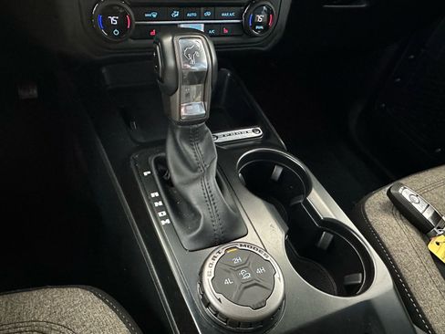 Certified 2025 Ford Bronco Big Bend image 41