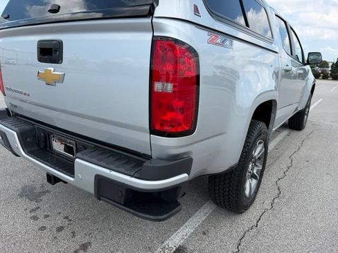 Used 2019 Chevrolet Colorado Z71 AWD/4WD image 9