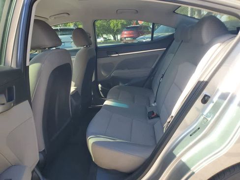 Used 2020 Hyundai Elantra SEL w/ Winter Weather Package image 8