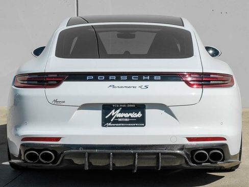 Used 2018 Porsche Panamera 4S image 10