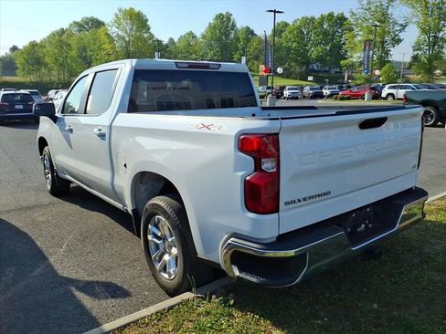 Used 2023 Chevrolet Silverado 1500 LT AWD/4WD image 8
