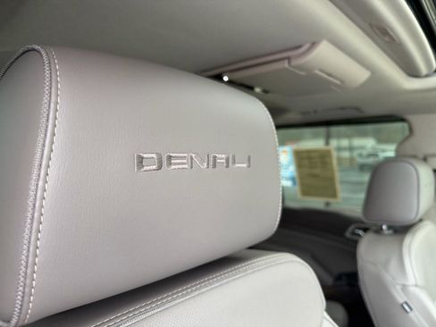 Used 2019 GMC Yukon XL Denali w/ Open Road Package image 17