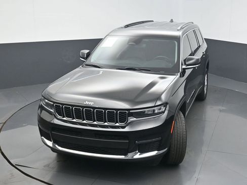 Used 2022 Jeep Grand Cherokee L Limited image 40