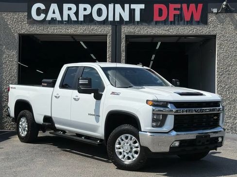 Used 2023 Chevrolet Silverado 3500 LT w/ Convenience Package AWD/4WD image 2