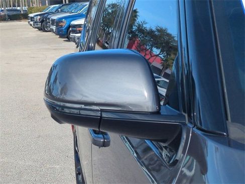 Used 2022 Jeep Grand Wagoneer Series II image 12