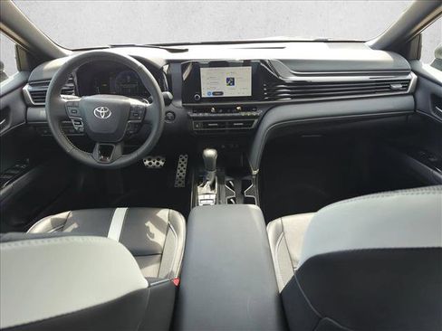 Used 2026 Toyota Camry SE w/ Convenience Package image 17