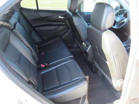 Used 2018 Chevrolet Equinox Premier FWD image 31