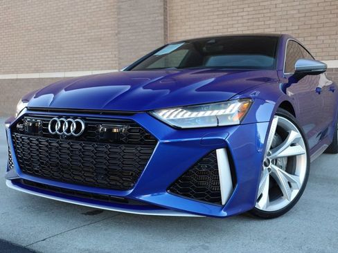 Used 2022 Audi RS 7 Sportback w/ RS 7 Executive Package image 6