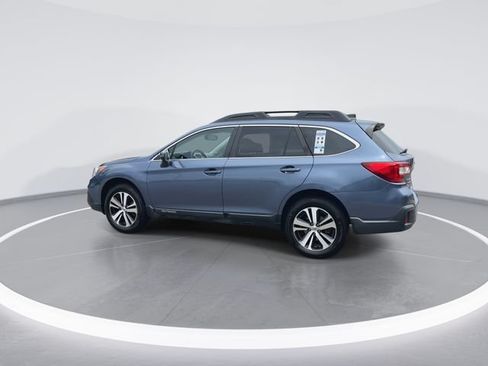 Used 2018 Subaru Outback 2.5i Limited AWD/4WD image 6