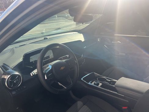 Used 2026 Chevrolet Equinox LT image 62