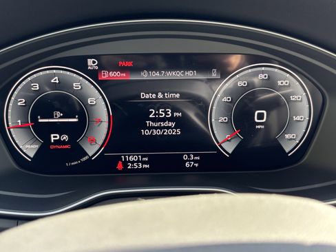 Used 2024 Audi Q5 2.0T Premium w/ Summer of Audi Package image 23