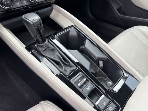 Used 2023 Honda Accord EX-L image 16