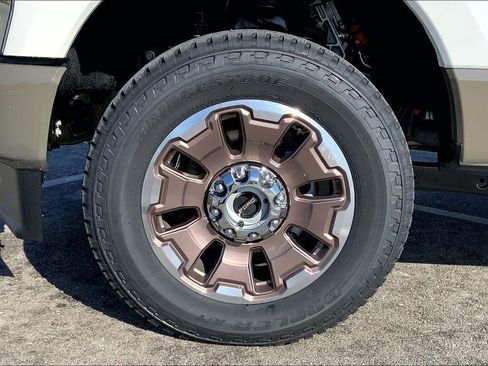New 2026 Ford F350 4x4 Crew Cab Super Duty image 12