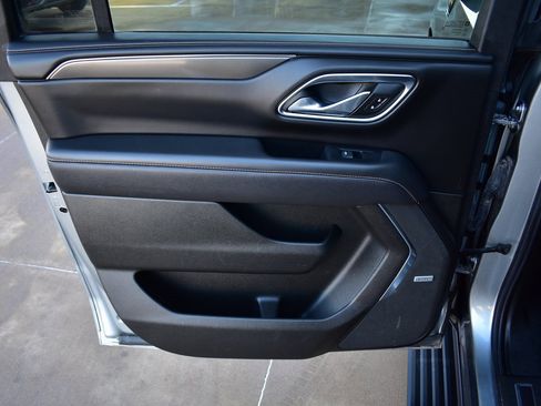 Used 2023 GMC Yukon XL AT4 w/ AT4 Premium Plus Package image 21