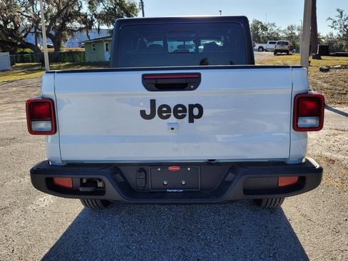 New 2026 Jeep Gladiator Sport image 6