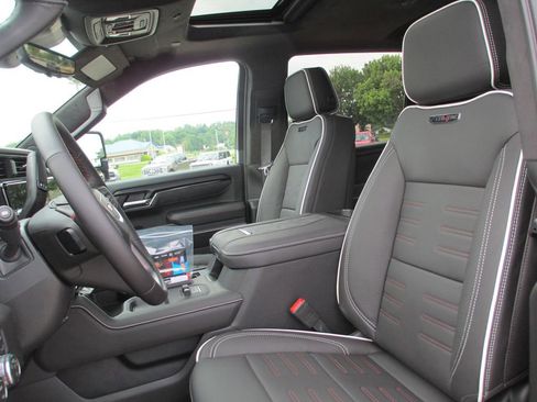 New 2026 GMC Sierra 2500 AT4X AWD/4WD image 12