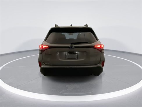 Used 2025 Subaru Forester Premium w/ Convenience Package #1 image 3