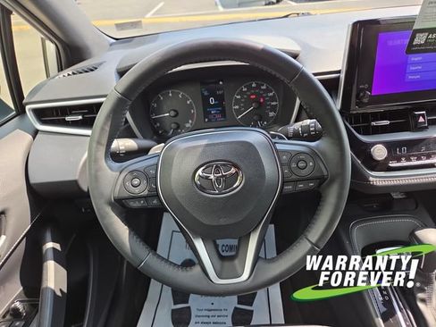 Used 2025 Toyota Corolla SE w/ SE Package FWD image 9
