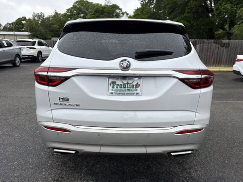 Used 2020 Buick Enclave Essence FWD image 4